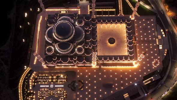 Aerial Drone View of Istanbul Camlica Mosque and Bosphorus. Biggest Mosque in Europa 06 alt