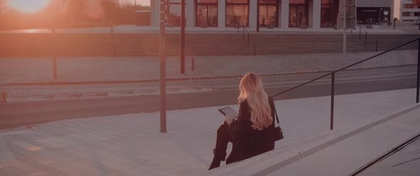 Secretary Woman with Glasses alt