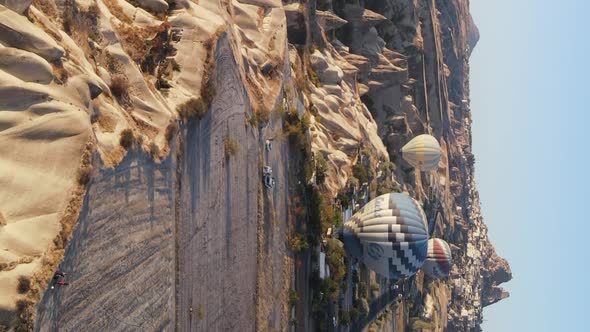 Balloons in Cappadocia Vertical Video Slow Motion alt