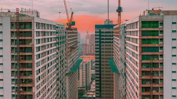 Skyscrapers under Construction on China Has a Booming Skyscraper Industry alt