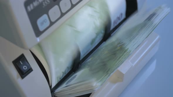 Count Money Using a Computer alt