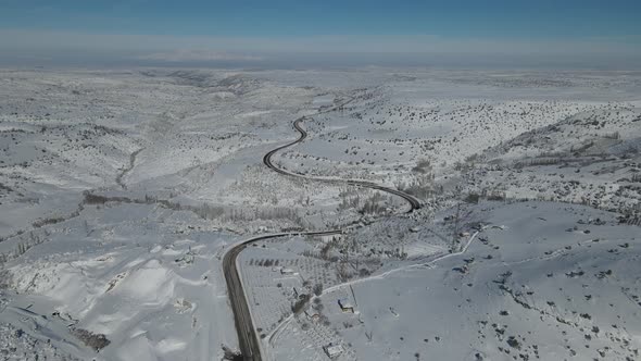 Wide Snowy Plains alt