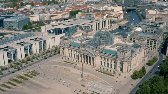Aerial View of Reichstag Building alt