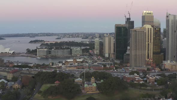 Afternoon Traffic Near the Sydney Observatory alt
