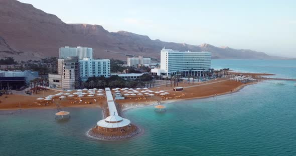 4 K Dead Sea Beach Hotels alt