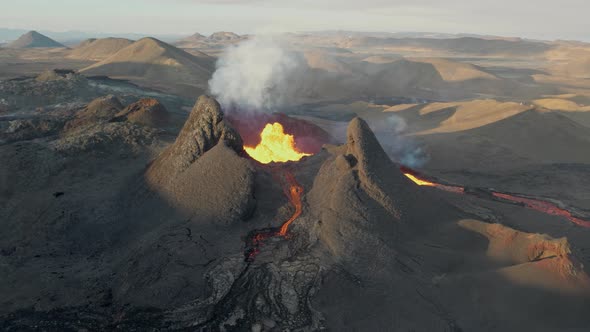 Lava Erupting From Fagradalsfjall Volcano In Reykjanes Peninsula Iceland alt