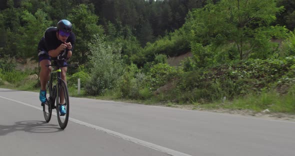 Triathlon Sportsman Athlete Cyclist Riding Professional Racing Bicycle alt