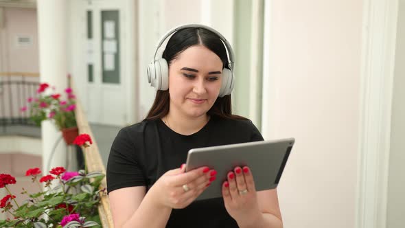 Student Smiling Chatting with Each Other Using Gadget Tablet for Work Office alt