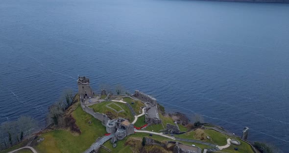 Urquhart Castle On Loch Ness In Scotland alt