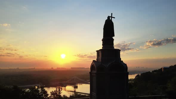 Kyiv, Ukraine : Monument To Vladimir the Great at Dawn in the Morning alt