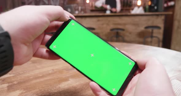 Handheld Shaky Footage of Man Playing Video Games alt