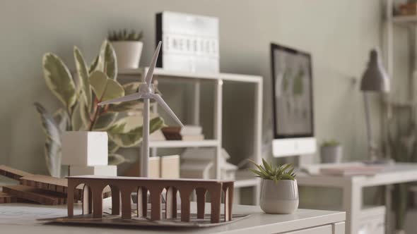 Project of Renewable Energy at Engineer Office alt