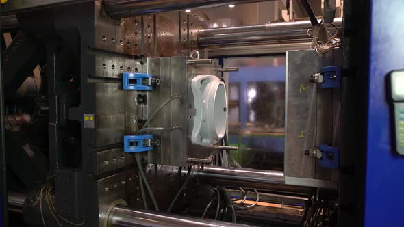 Plastic Mold Industry alt