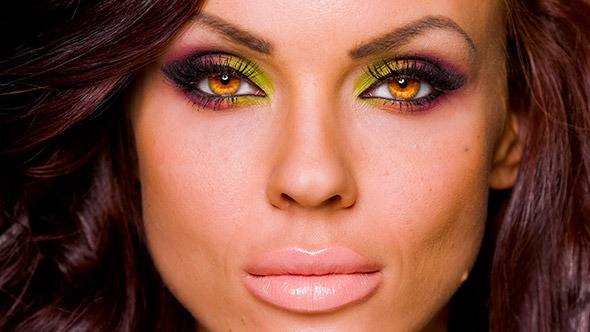 Beautiful Female Model alt