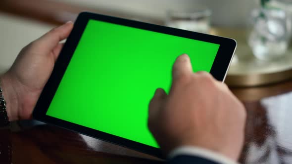 Closeup Hands Using Green Screen Pad alt