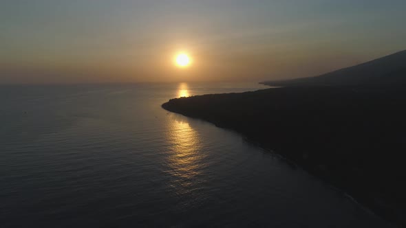 Sunrise Over the Sea alt