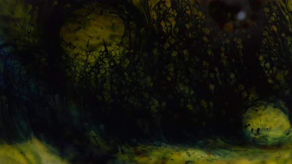 Yellow And Green Oil Texture Floats In Water, Scary Texture