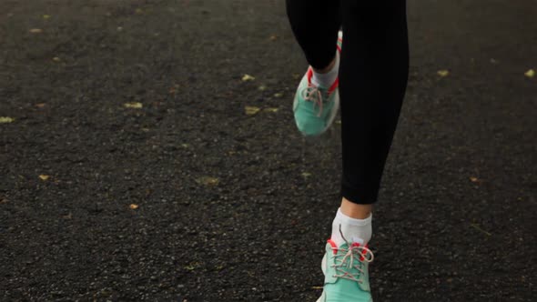 Woman Runner Boots Sneakers alt