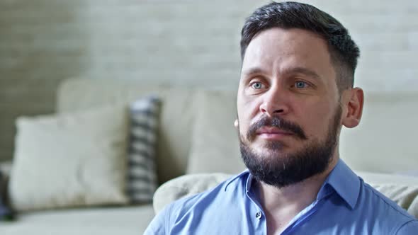 Bearded Man Talking with Psychotherapist alt