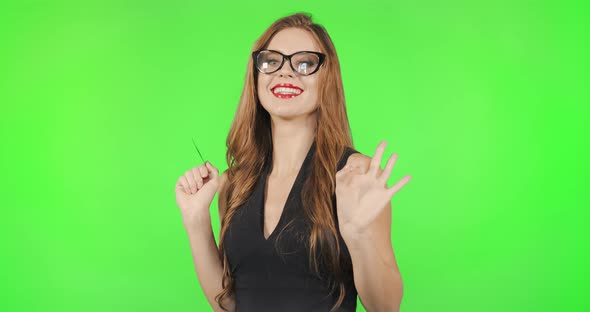 Brunette Lady with Credit Card Cromakey