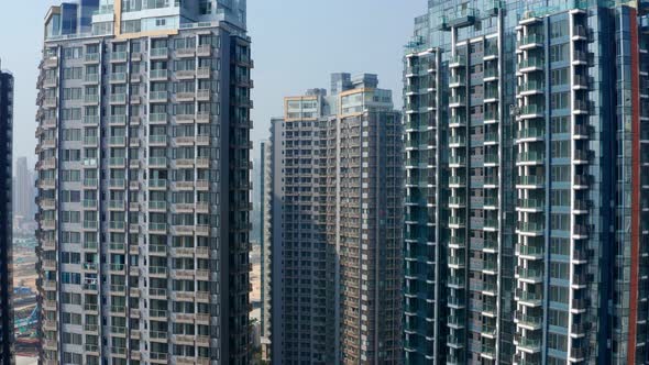 Exterior of skyscraper building alt