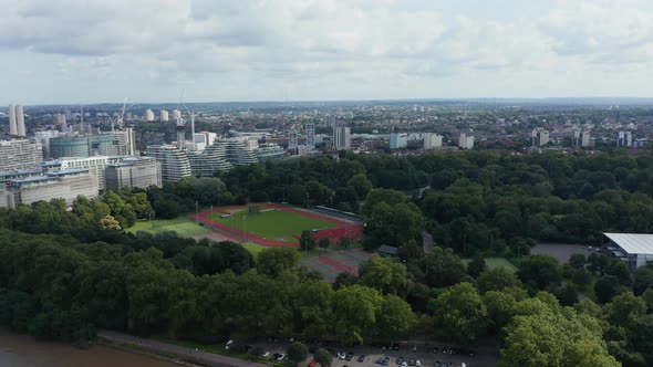 Forward Fly Towards Battersea Park alt