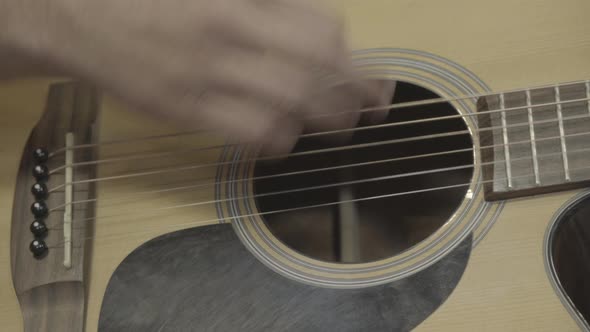 Playing the guitar alt