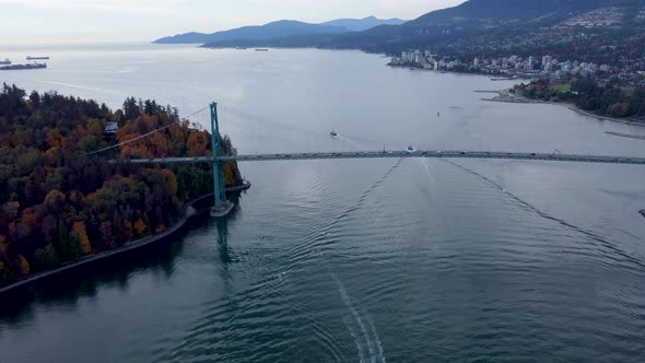 Lions Gate Bridge Looking To North Vancouver