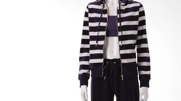 Mannequin with Blue Skipping Rope. alt