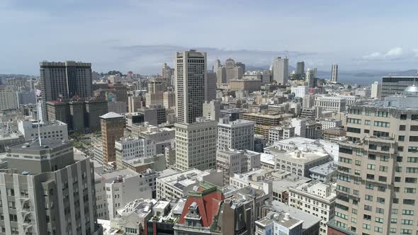 Aerial view of buildings and towers in San Francisco alt