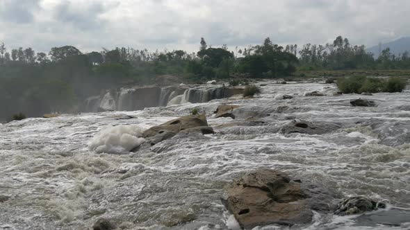 Top of the Fourteen Falls alt