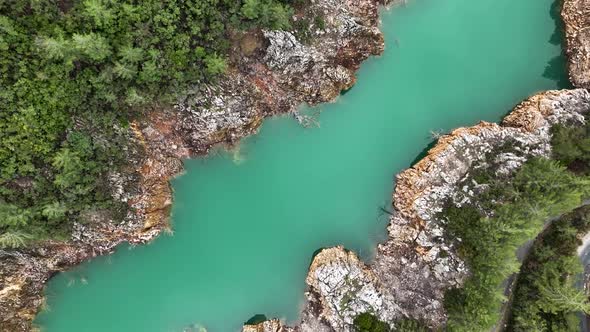 Mountain river texture Aerial View 4 K Alanya Turkey alt