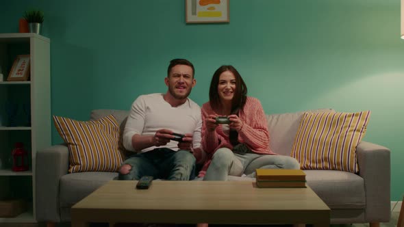 Couple Is Playing Computer Game alt