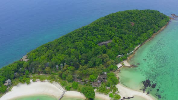 Beautiful Tropical Island Koh Kham White Sand Beach with Volcanic Rocks Near Koh Mak Trat Thailand alt