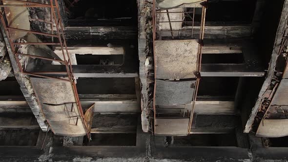 Vertical Video of a Burnt and Destroyed House in Kyiv Ukraine alt