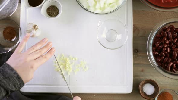 Step by step. Cooking homemade turkey chili for dinner alt