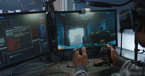 Man Playing a VR Game alt