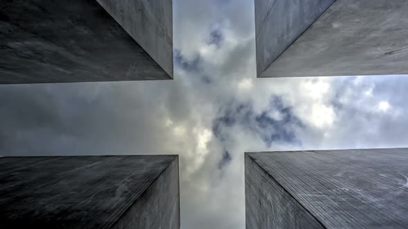 Holocaust Memorial alt