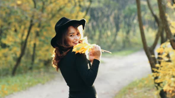 Beauty Romantic Girl Outdoors Enjoying Nature alt