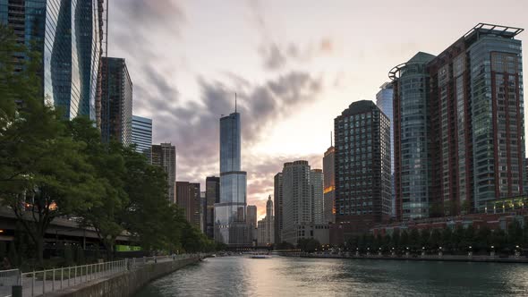 Chicago Riverwalk Day to Night Timelapse alt