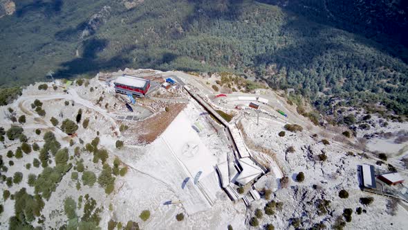 Drone view on world famous paragliding spot in Oludeniz, Fethiye, Turkey alt
