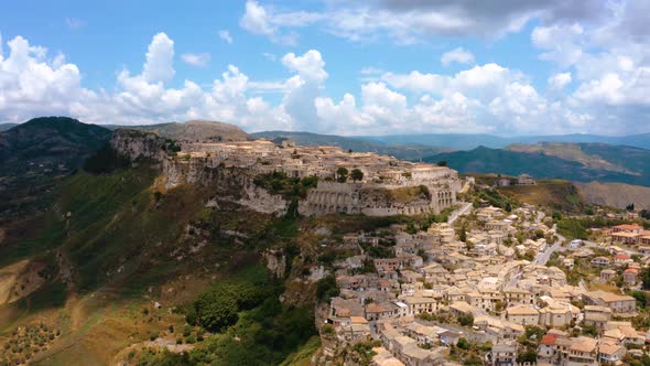 Gerace, a Little Hamlet in Calabria alt