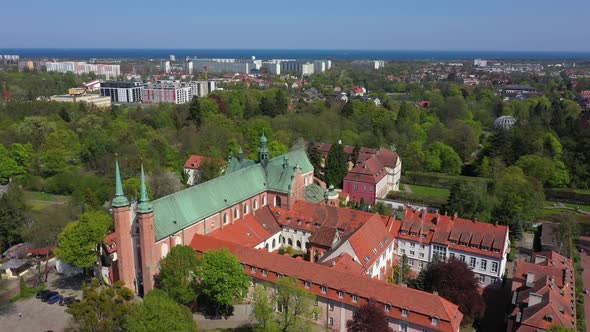 Aerial: Oliwa park in Sopot, Poland alt