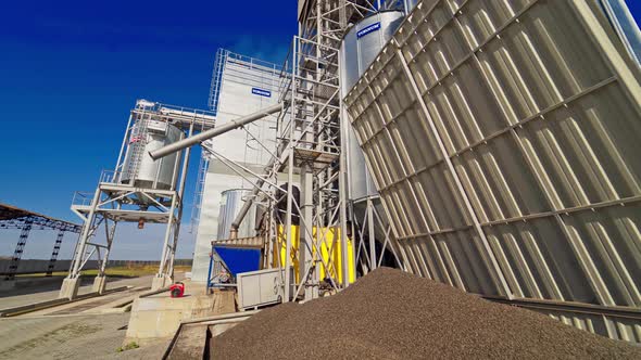 Steel Grain Silos for Grain Storage alt