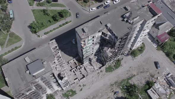 War in Ukraine  Destroyed Building in Borodyanka alt