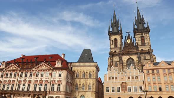 Historical Old Town square in Prague, Czech alt