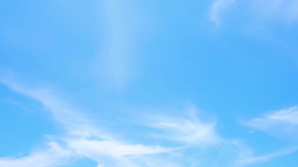 4K Sky Time lapse, Beautiful background, Sky Timelapse of skyscrapers. alt