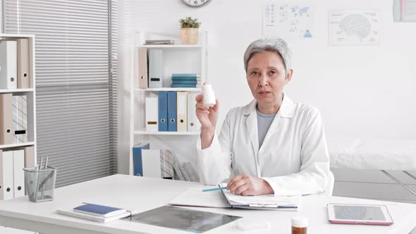 Female Doctor Promoting Pills alt