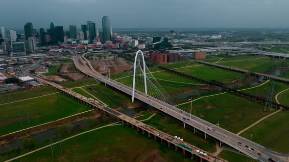 Margaret Hunt Hill Bridges That Cross the Trinity River alt