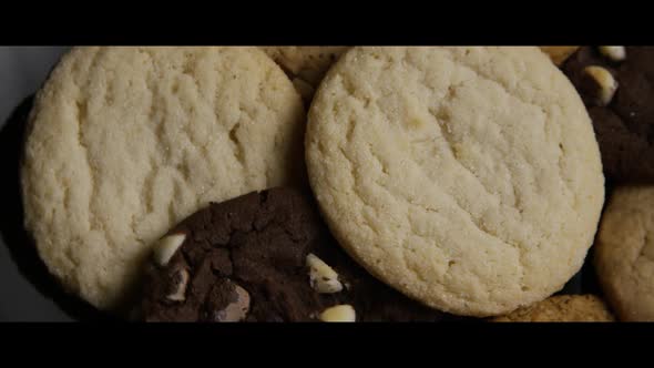Cinematic, Rotating Shot of Cookies on a Plate - COOKIES alt